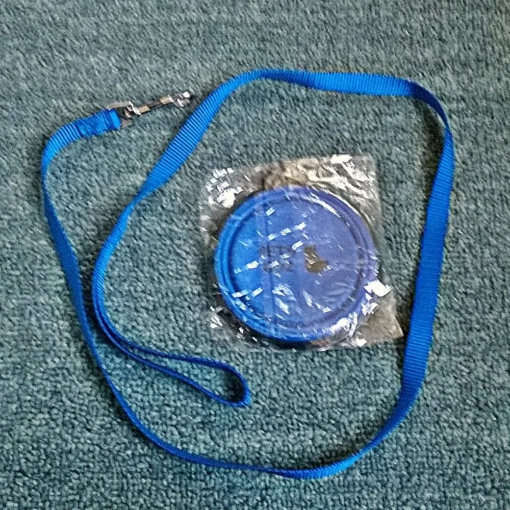 NWOT - Dog Leash and Collapsible Pet Water Bowl